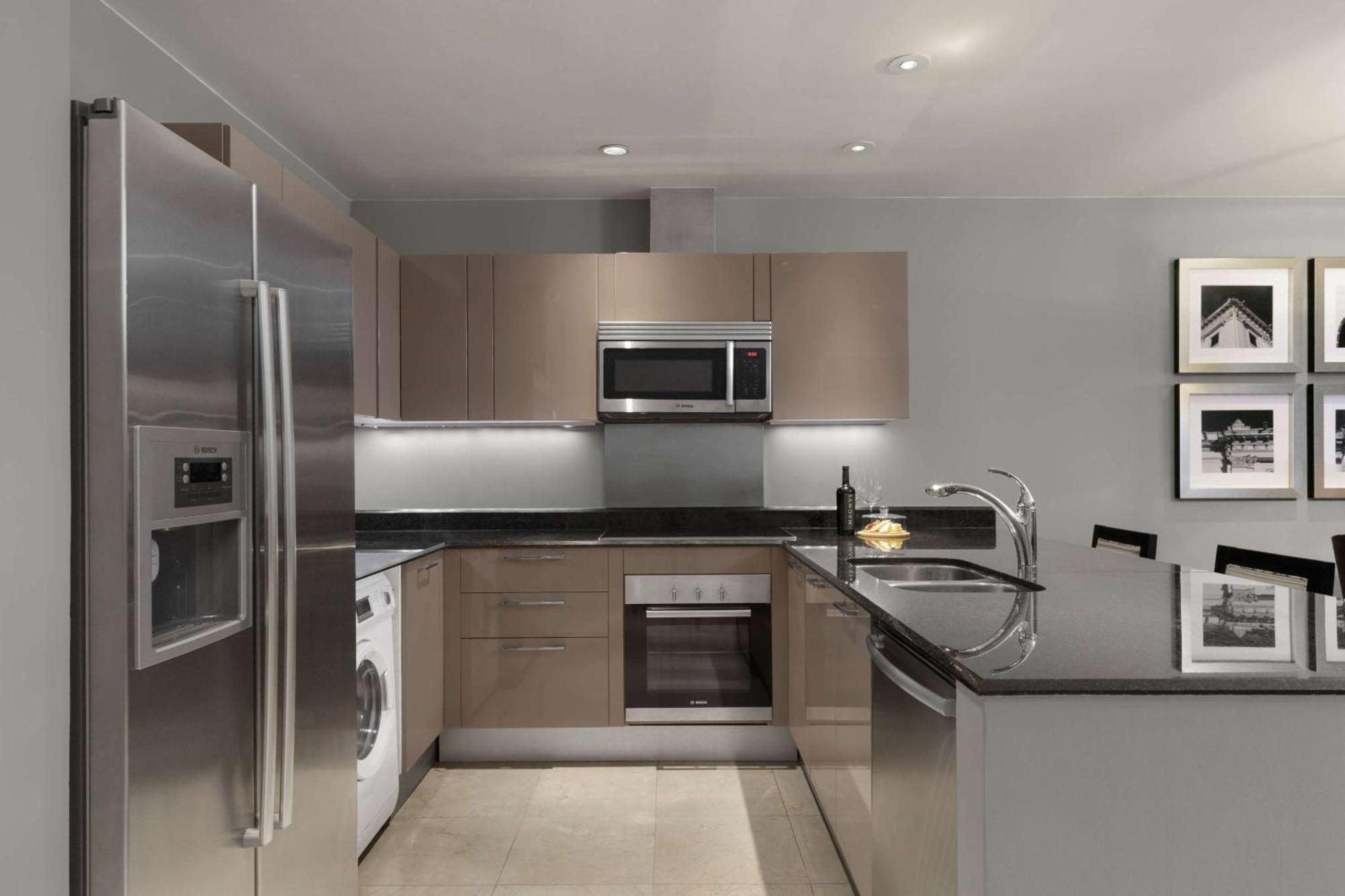 Bristol Panama, A Registry Collection Hotel Kültér fotó A typical kitchen