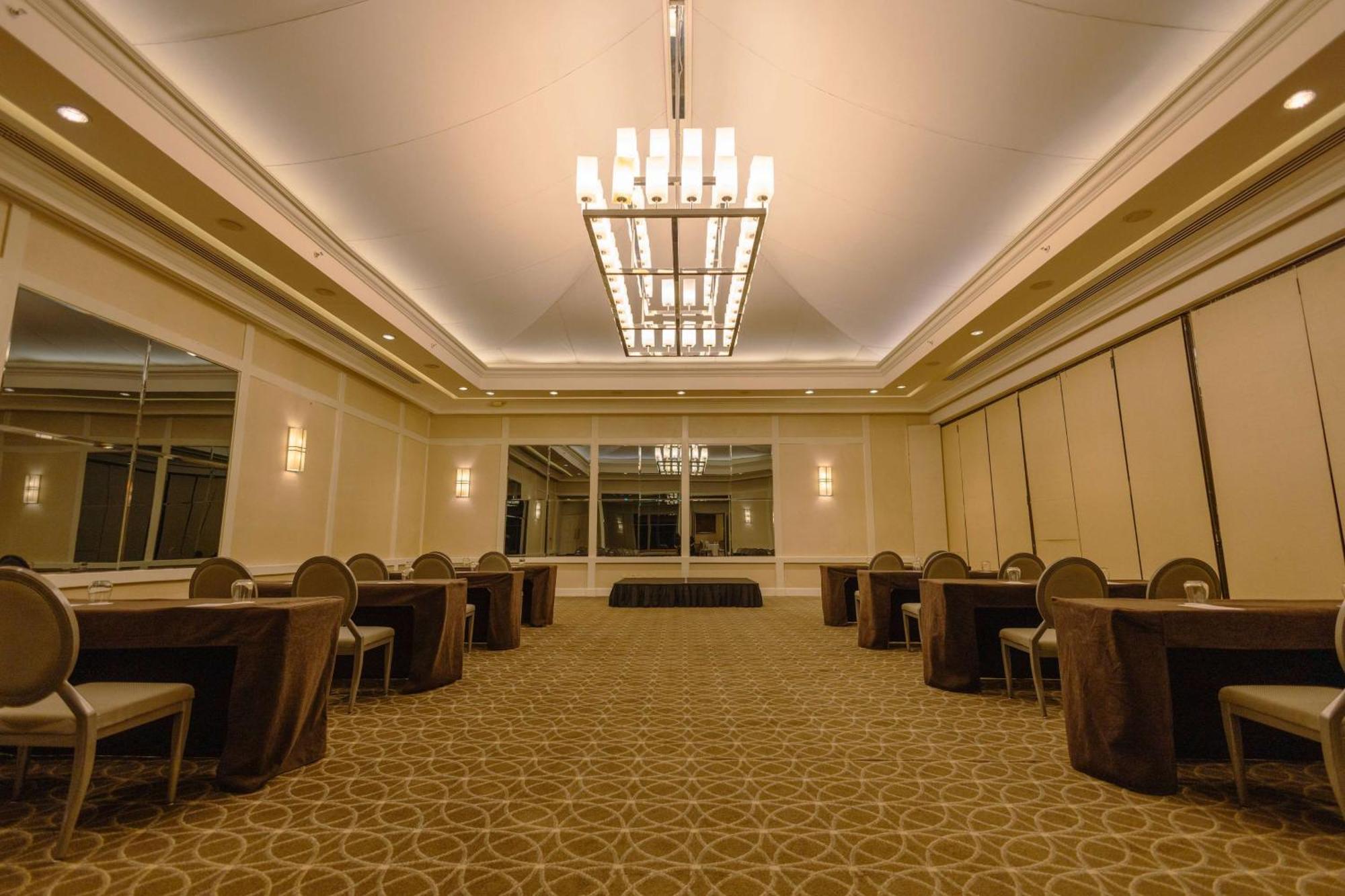 Bristol Panama, A Registry Collection Hotel Kültér fotó The interior of the meeting room